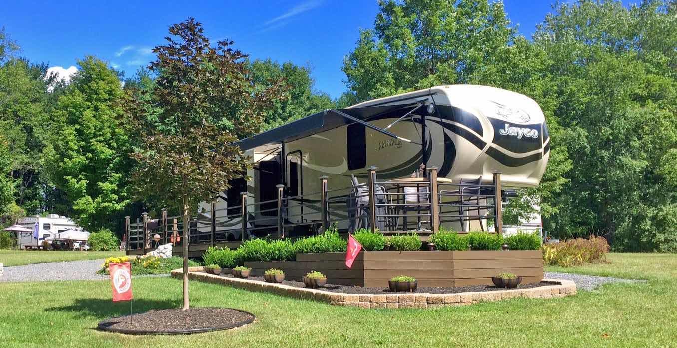 Seasonal camping near Washington DC at Pine Ridge Campground